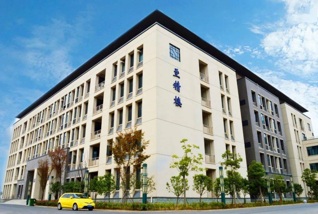 军训结束啦记住青春的模样踏上新的征程