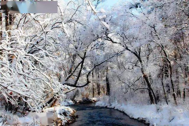 碧泉河漂流也被称为奢侈的矿泉水漂流.