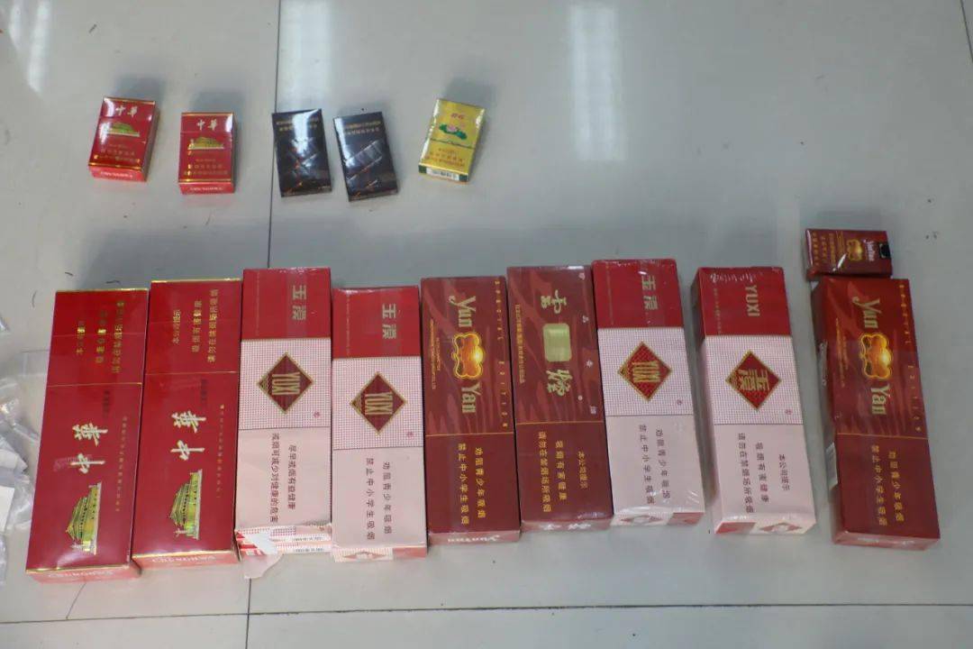 换购毒品的香烟▲换购毒品的手表以贩养吸 "料子"百金经查,嫌疑人孟