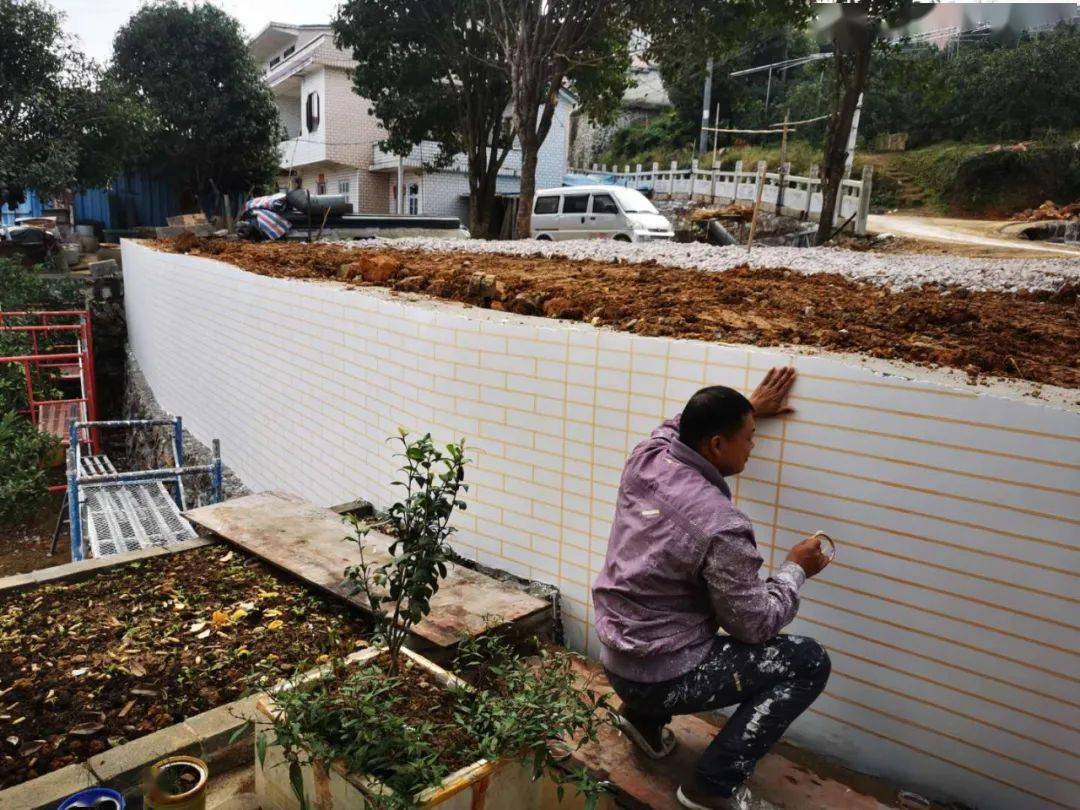 挡土墙喷真石漆02古板村村委路修建前村委路修建中村委路修建后古板村