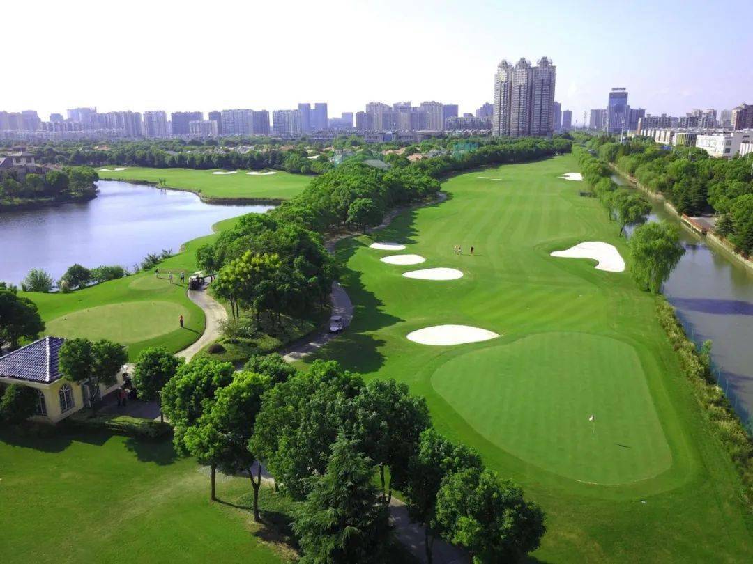 高尔夫球场人生的练习场