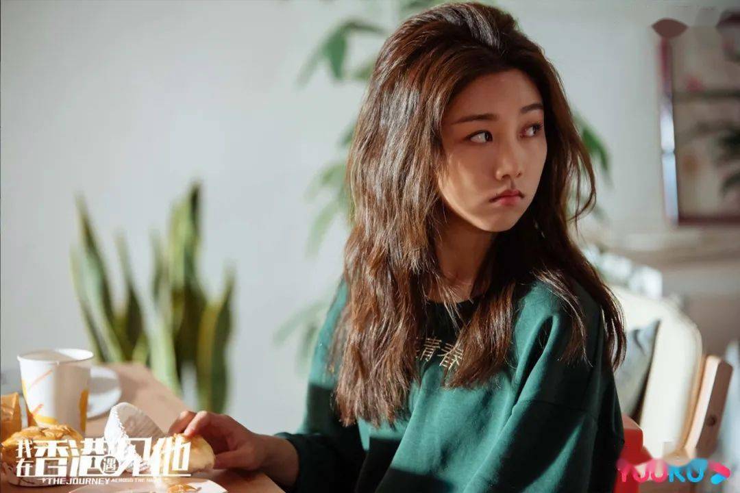 我在香港遇见她专访颜卓灵