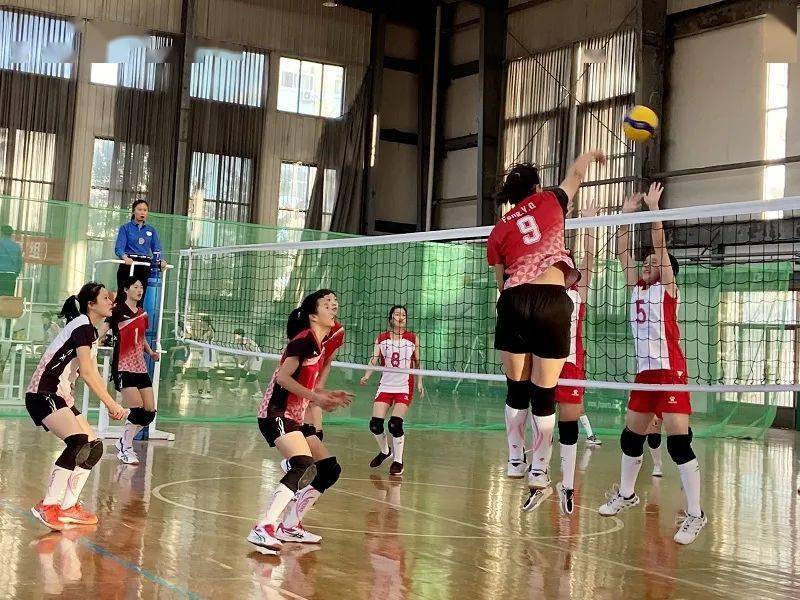 排球锦标赛(女子乙组)于10月24日在山东曲阜落下帷幕,单县一中女排