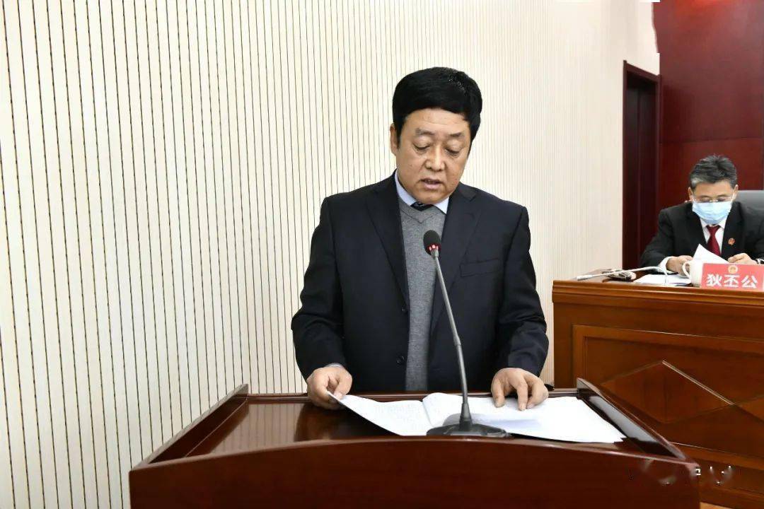 县人大常委会主任张春龙,副主任卫建平,赵继宁,王海鸣,杨来江出席会议