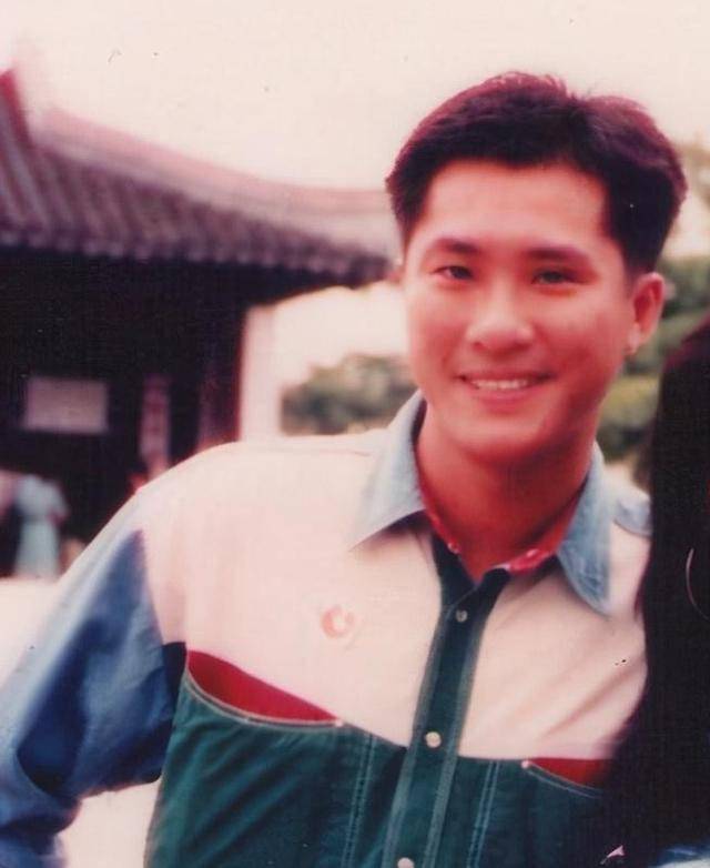 他曾和邱淑贞同居多年,与tvb解约后遭打压,现复出无人识_邵仲衡