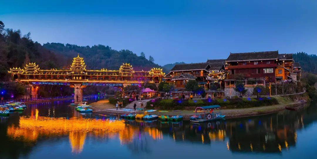 感受最炫侗族风,就来通道皇都侗文化村!