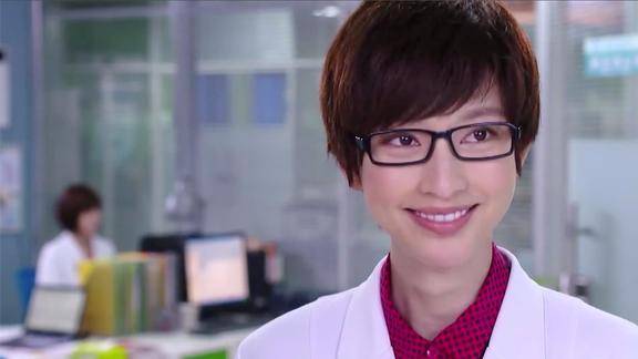 青年医生:欧阳以高冷出名,谁知带个实习生,继承衣钵比她还冷!