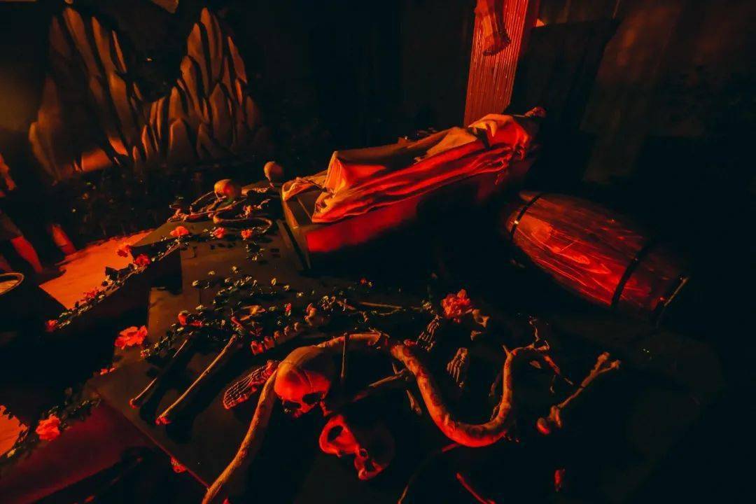 八大鬼域水上鬼屋狂欢巡游万圣节最疯玩法全都有