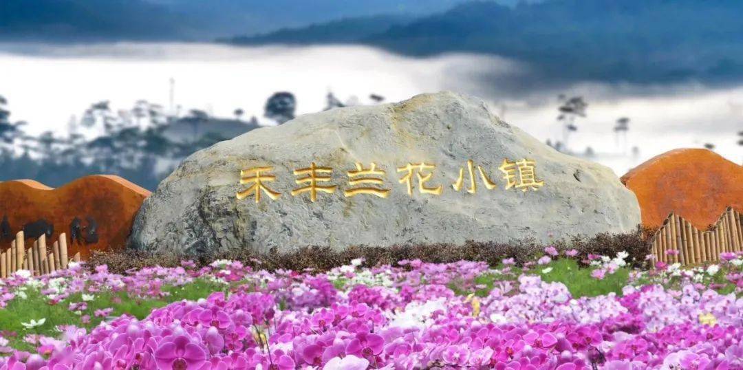 鹏泰百货,世纪华联,圣世广场等便民商超,广场的建成让于都人民生活