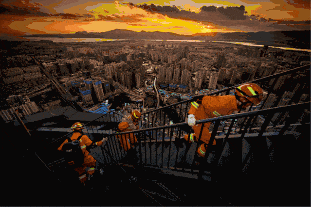 讲好"火焰蓝"故事