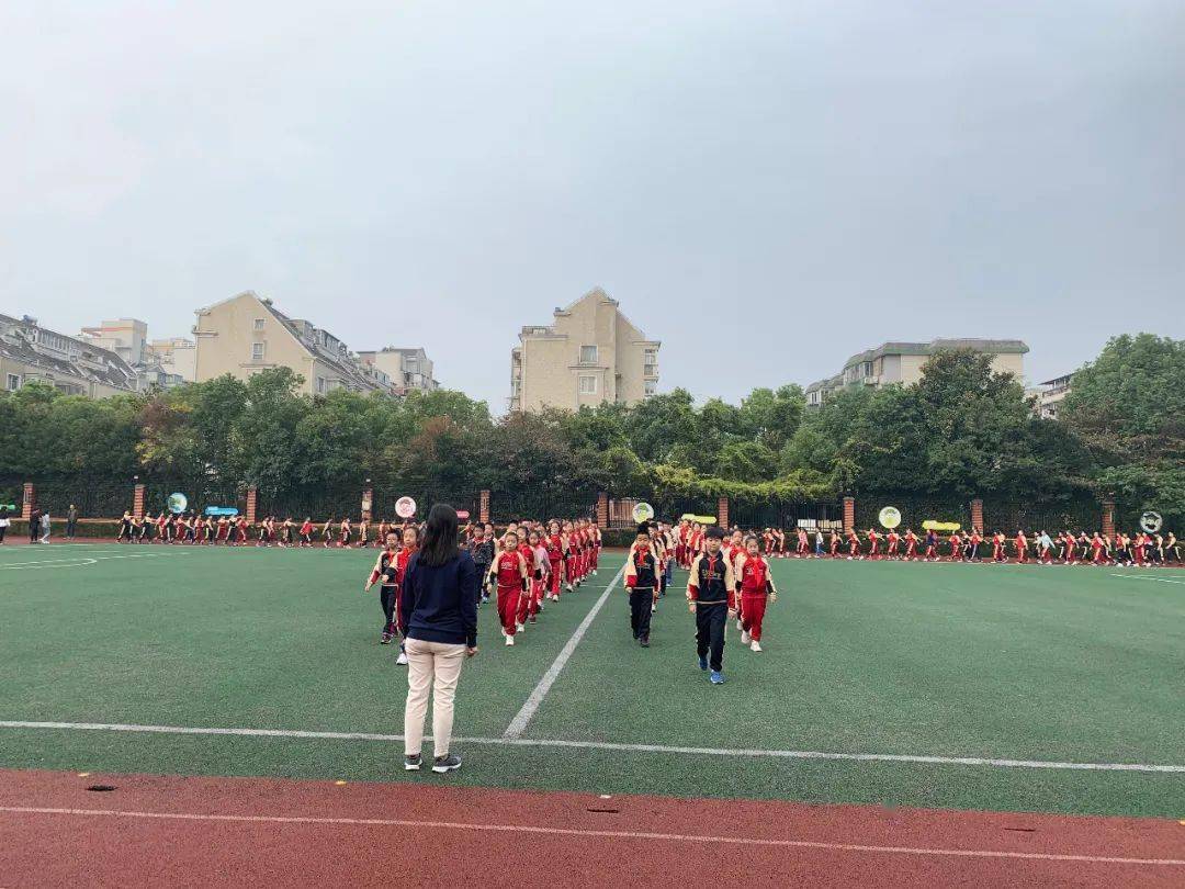 家校共管同聚焦,确保安全齐努力  行知小学家委会活动纪实