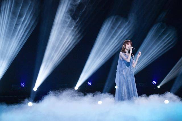 陈雪凝化身冰雪公主一曲王昭君惊艳王者共创荣耀盛典