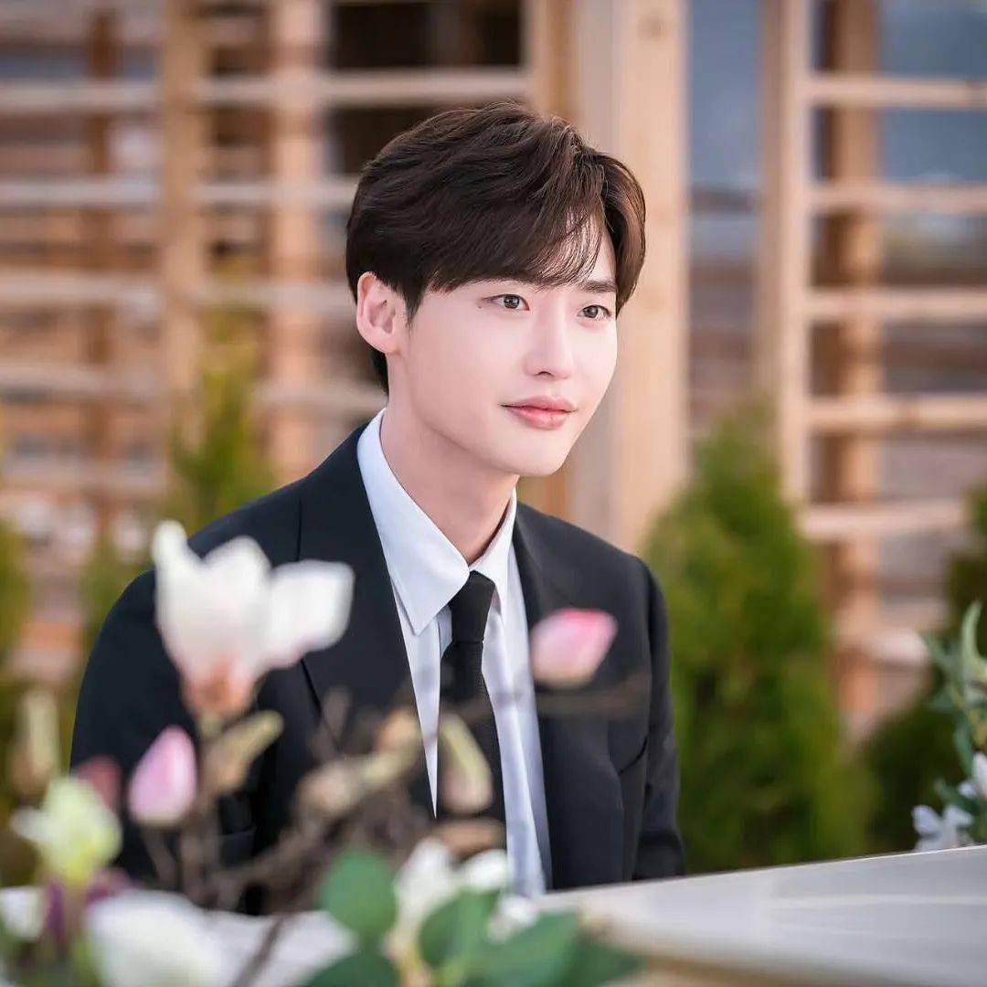 男女头像 | 热门点赞10w 的微信头像 !