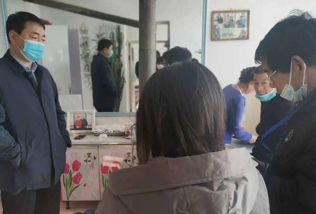 徐颖剑调研督导第七次人口普查工作