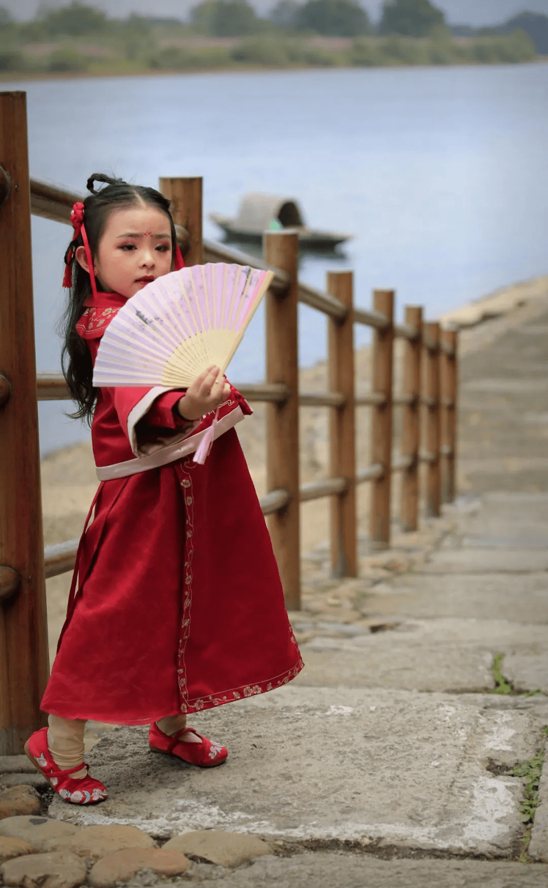 朵3打卡地:游船,古堰画乡·梦幻巴比松星空体验馆萌娃:孙语杉2打卡地