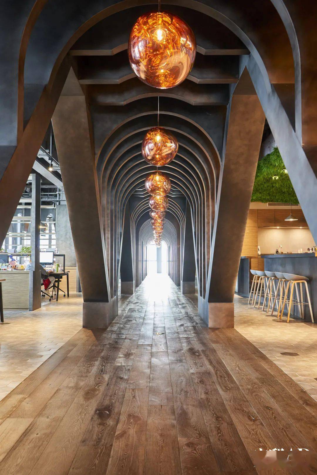 走进玛丽黛佳的总部,这个办公室和品牌创始人"长得"一模一样!