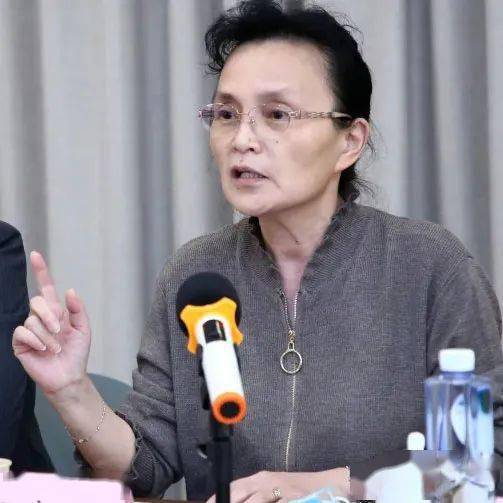 陈志毅曹彤宇孙向阳王宇翀参会人员协商会由徐家汇街道党工委副书记