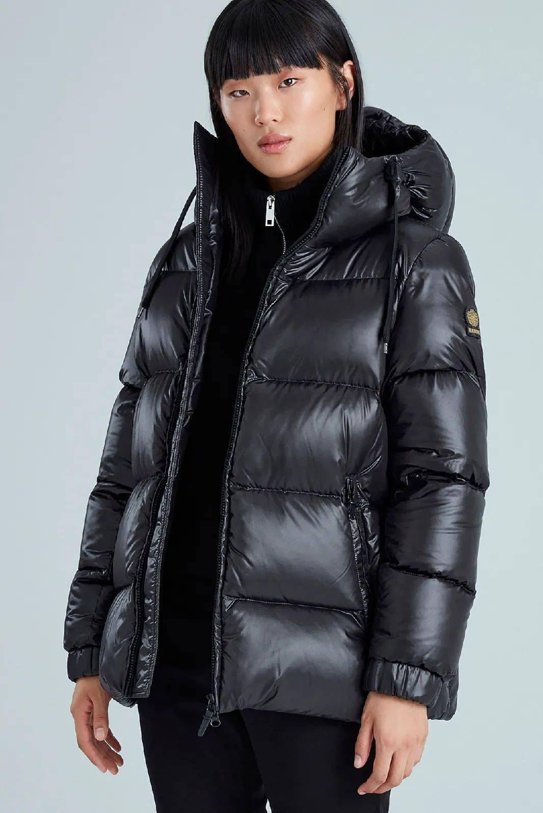 kanuk 的成衣依旧在位于蒙特利尔 plateau 的原工厂进行制作,每件单品