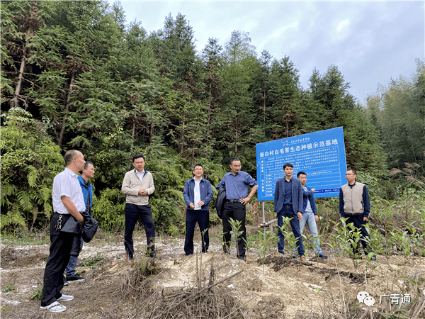 学校党委书记潘剑勇一行调研仁化县红山镇新白村_工作