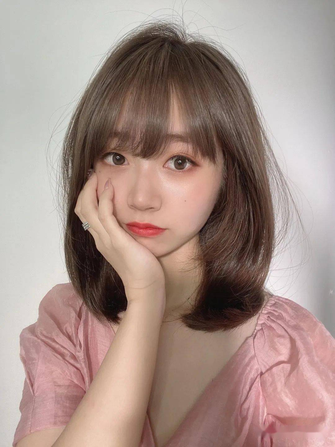 2020秋天流行烫减龄内扣烫