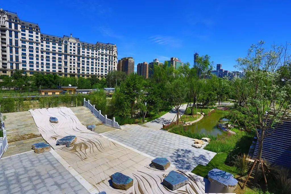完成西忠实里环境整治,原址建设大通滨河公园,"出京第一扇窗"呈现新貌