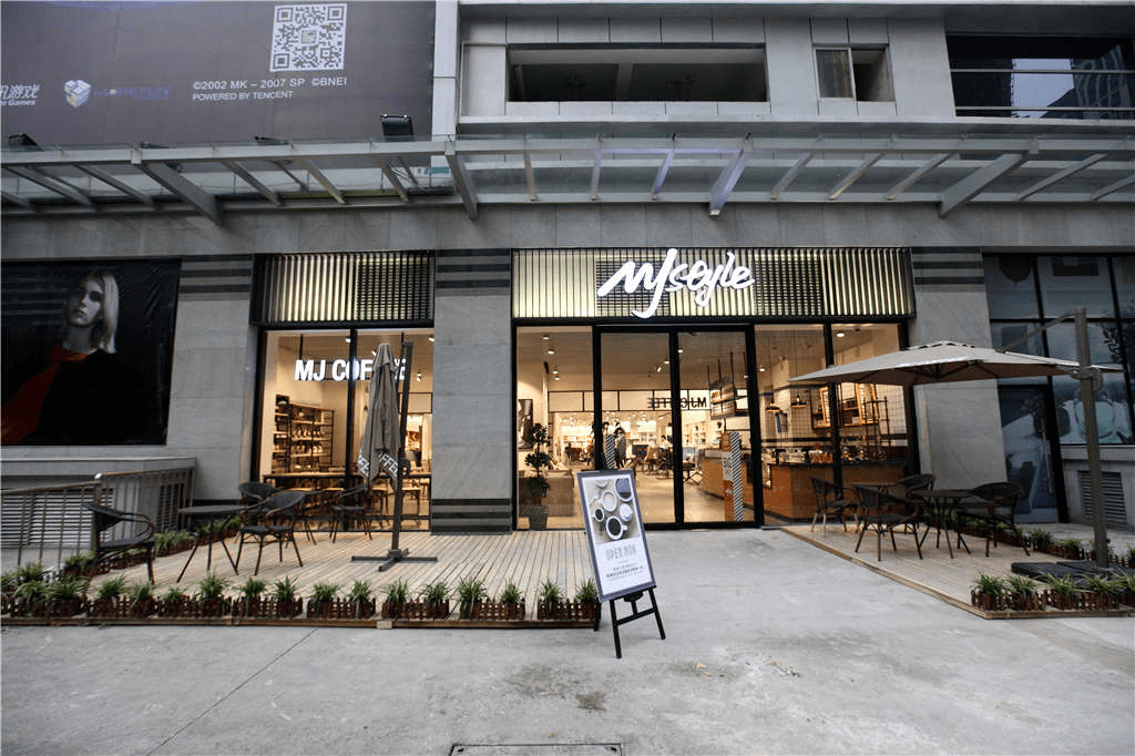 三季度的快时尚忙着开店去了