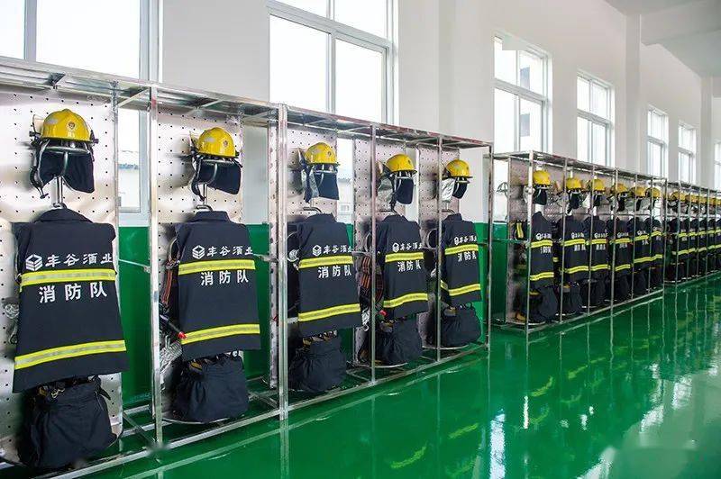 今天绵阳市一支企业专职消防队正式投入执勤备战