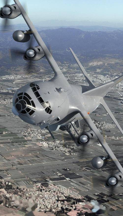 安-12已经在2019年被乌拉尔机车车辆厂相中,成为其炮艇机的改装基础