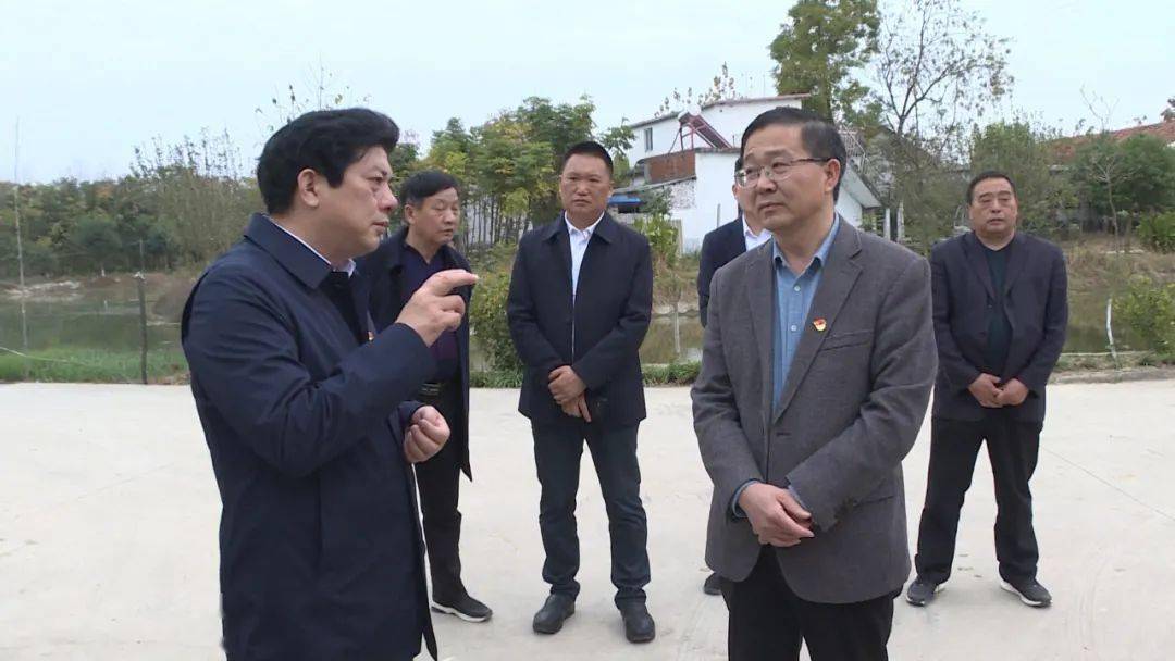 谢天学到我县调研脱贫攻坚工作