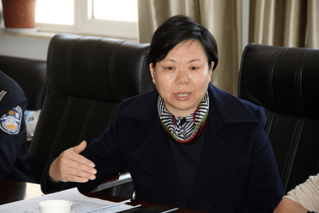 避免和减少群众重大财产损失,11月7日上午,交口县公安局召开了"警民