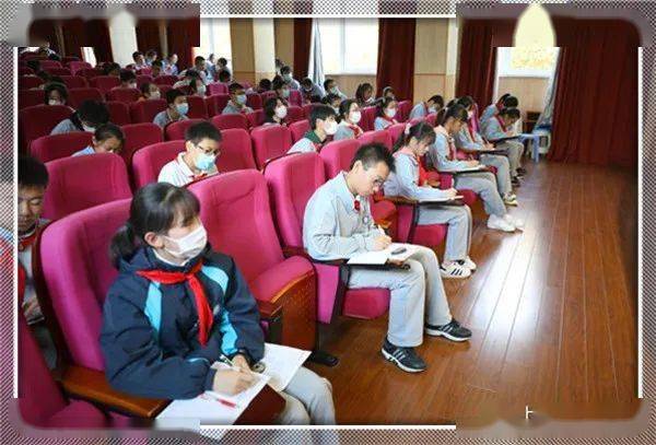 上海市淞谊中学举行第三十期中学生团校开学典礼