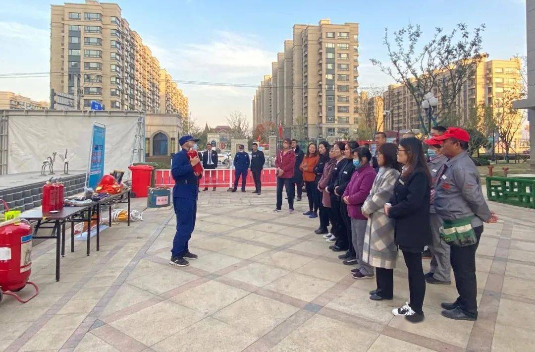 安全生产专项整治三年行动猴嘴街道开展全国消防日宣传活动