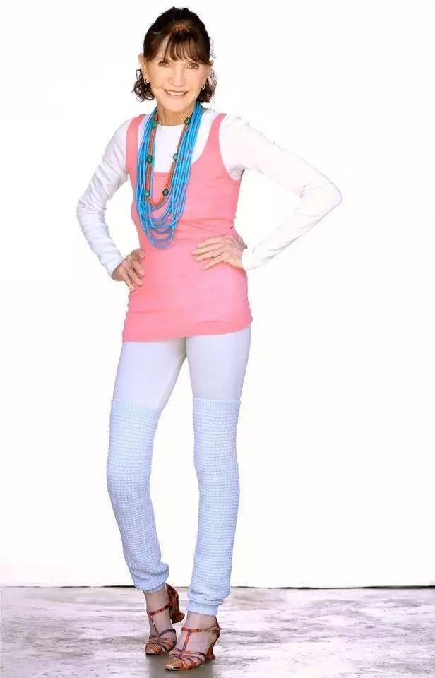 这位女子震惊了全世界!_phyllis