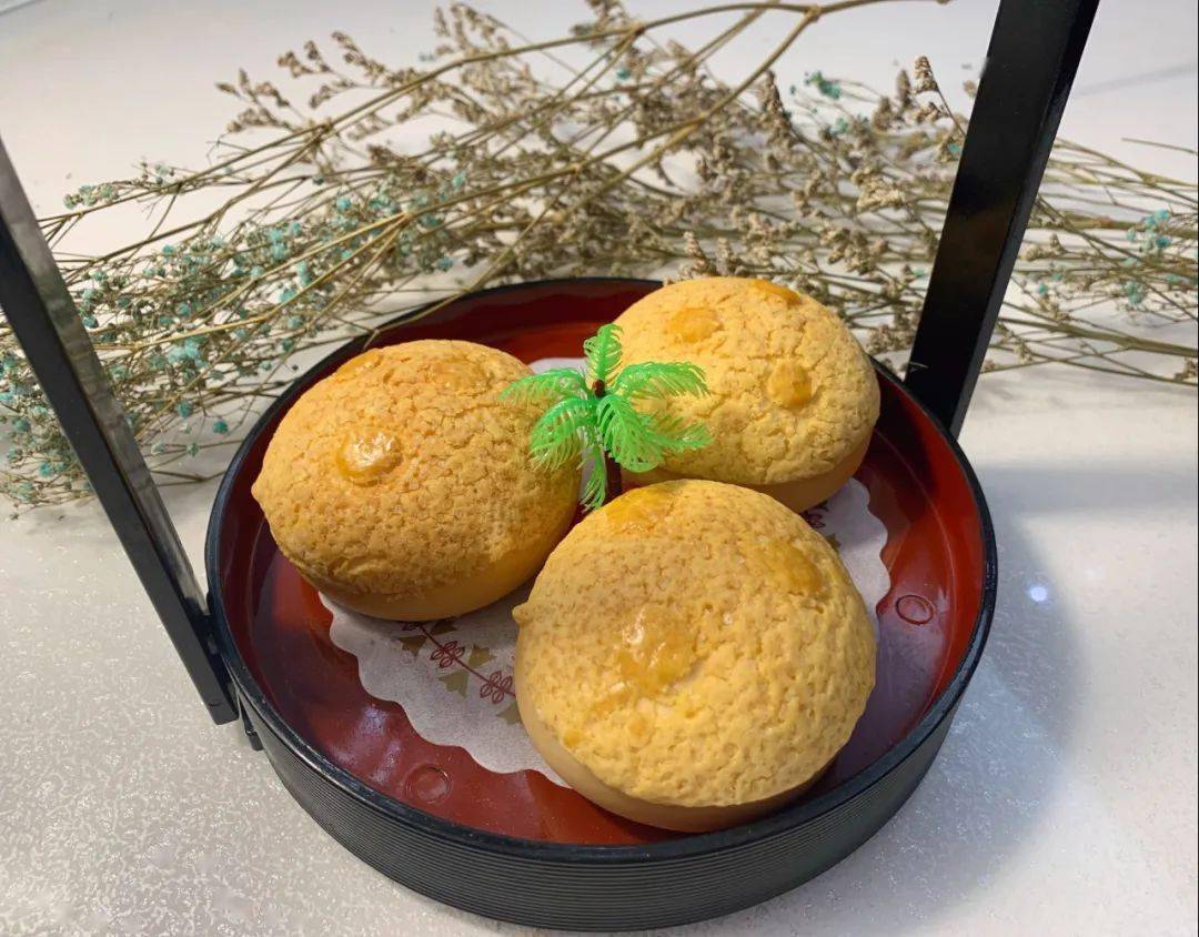 搭配自制汤汁与牛腩一起吃口感更佳口感厚实软滑以米浆蒸成粉皮再卷