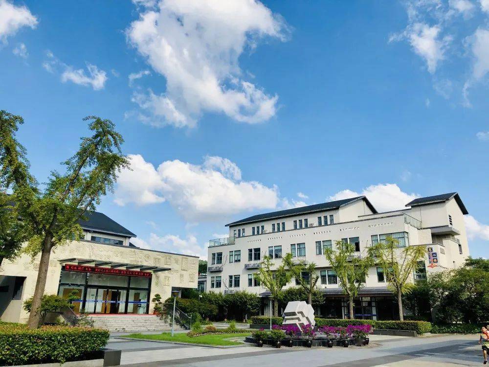 hi你好我叫创意城小学滨江校园介绍③