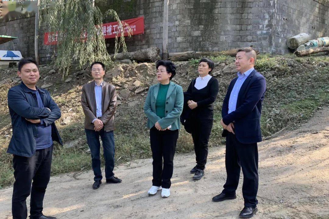 县区动态丨汇川区人大常委会主任黄晓霞到桐梓河汇川段巡河