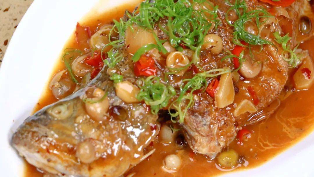 臻61实用老友鱼酸香开胃的秘诀竟和这种小果子有关