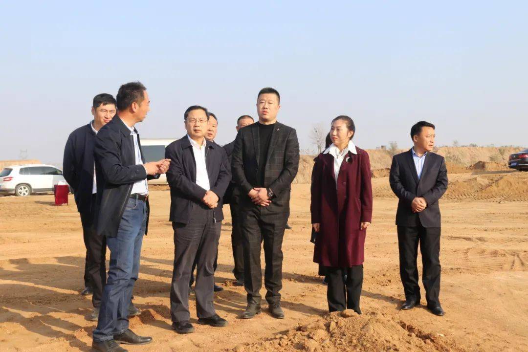 田元君一行先后到潍坊聚宏现代农业科技示范园,柳山奶牛养殖示范基地