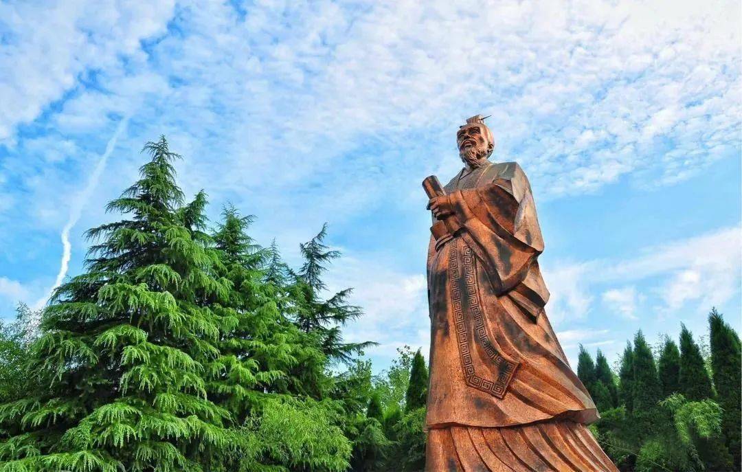 鲍氏代表中国鲍氏宗族会鲍中行会长,齐氏代表齐剑雄(著名画家齐白石