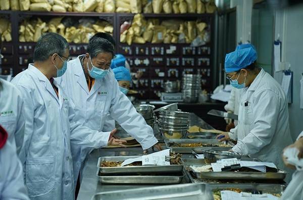 北京药品监察大使受聘上岗 将对互联网中医诊疗平台药