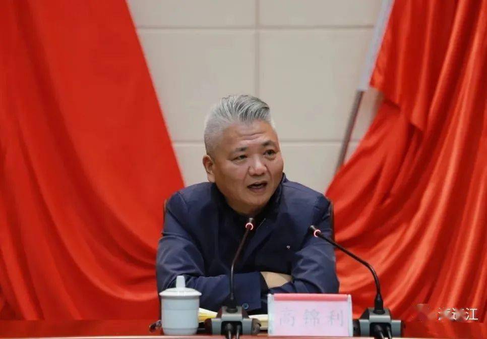 副主任叶红,县委副书记黄齐秋,副县长叶居信出席仪式