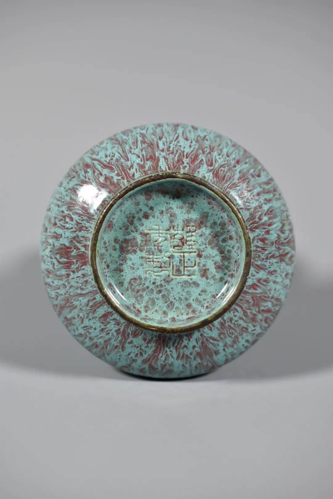 宫廷琉璃重器源于新加坡郭氏家族珍藏11月18日惊艳亮相新加坡国际拍卖