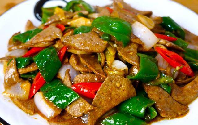 今天就给大家分享到这,喜欢这道小炒猪肝的家人们记得收藏哦!