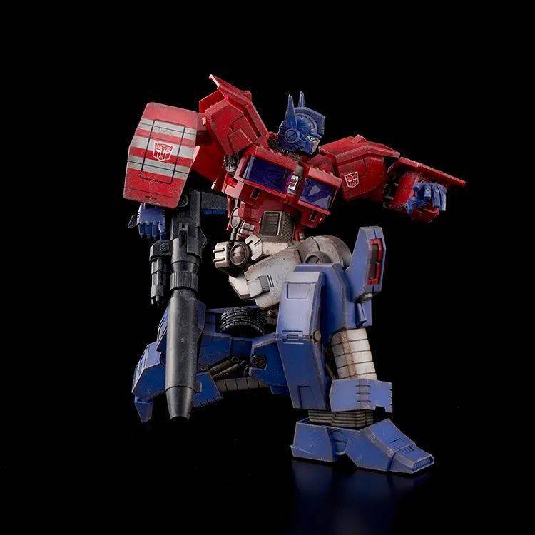 新品预定千值练风雷可动变形金刚idw擎天柱战损版成品模型
