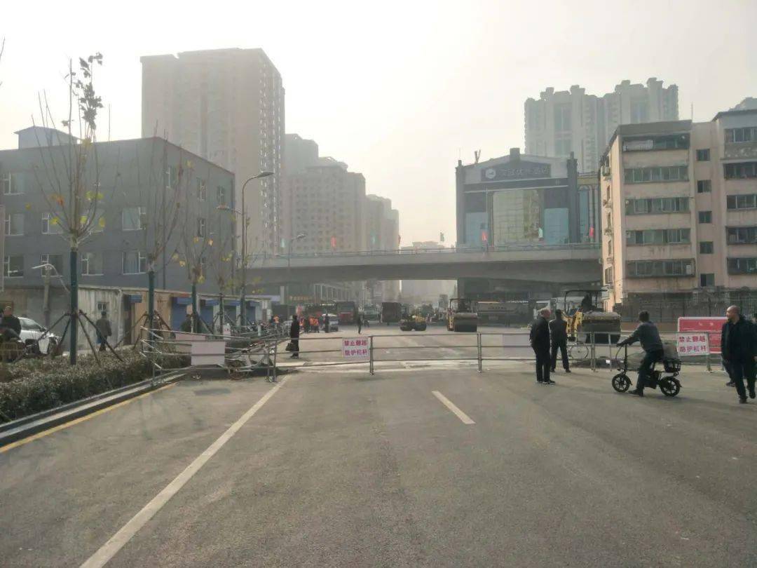 临汾瑞东长安临汾鼓楼西立交桥正式通车现场实拍
