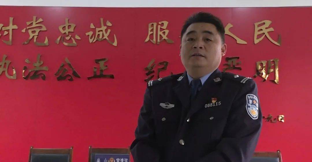 官渡河派出所所长徐良对记者说:随着"路,桥,坝,点,园" 的建设,官渡河