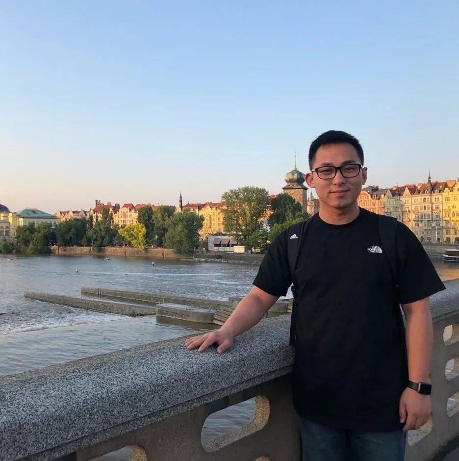 这次,新闻研会为大家请来了真正的国奖选手,为大家释疑自己在硕博路上