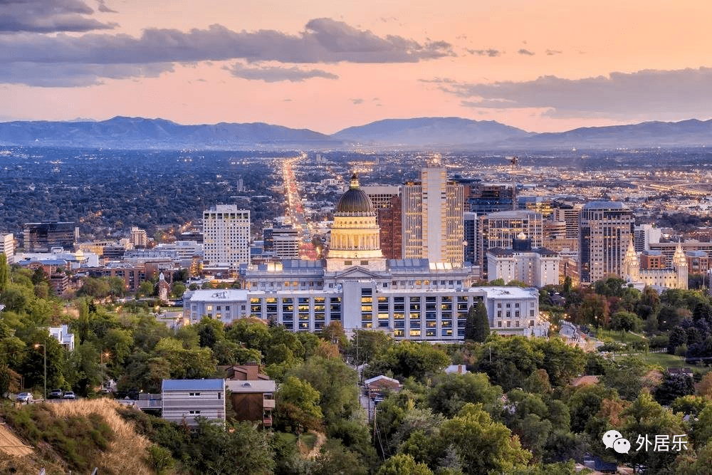 犹他州盐湖城(salt lake city, utah)犹他州首府盐湖城因靠近大盐湖而