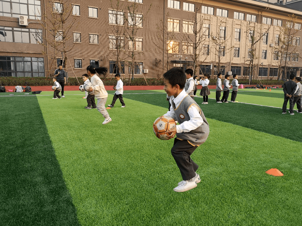 九龙青训丨九龙坡区华梁学校开展校园足球