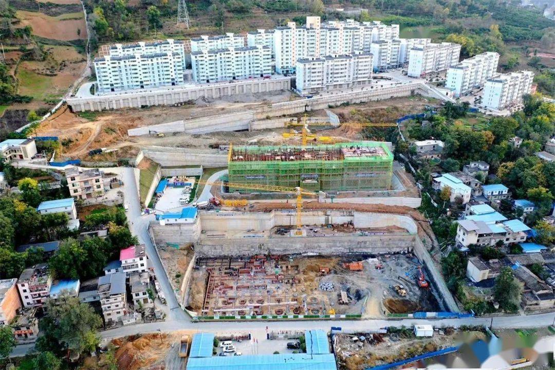 旬阳:加快重点项目建设 冲刺年度目标任务